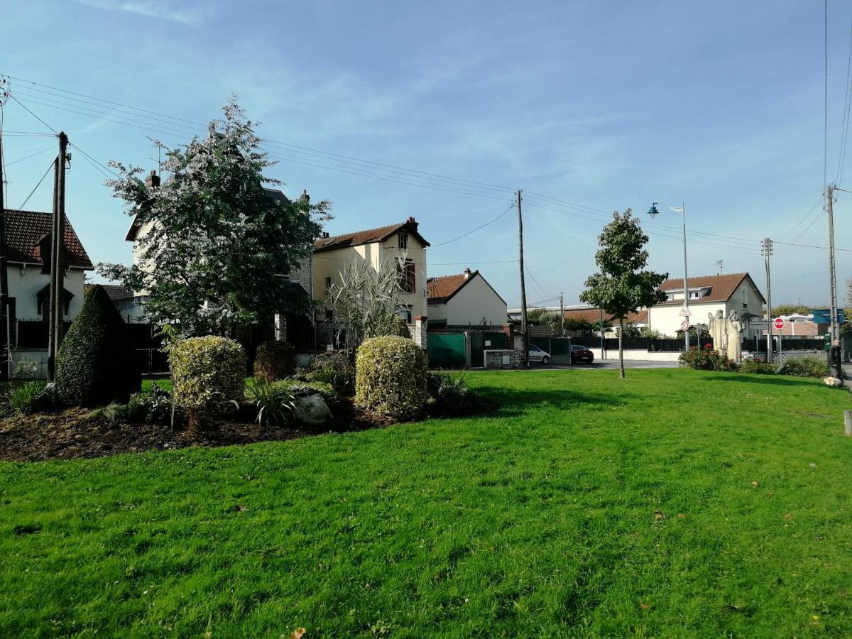Loue Studio Propre !, Endroit Tres Calme, A 5 Minutes Gare Mantes La Jolie, Esterno foto